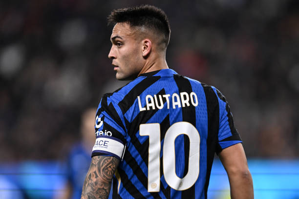 年阵容结构 年阵容结构